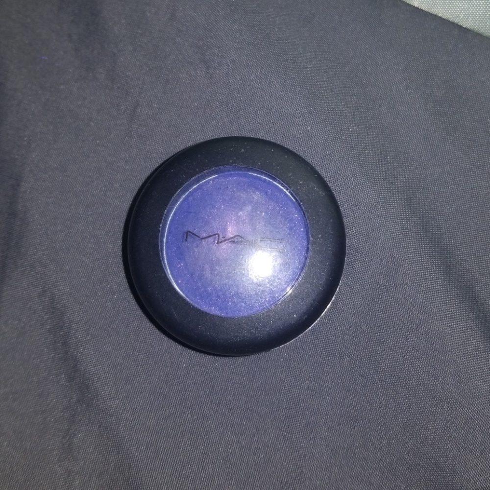 Mac eyeshadow climate blue